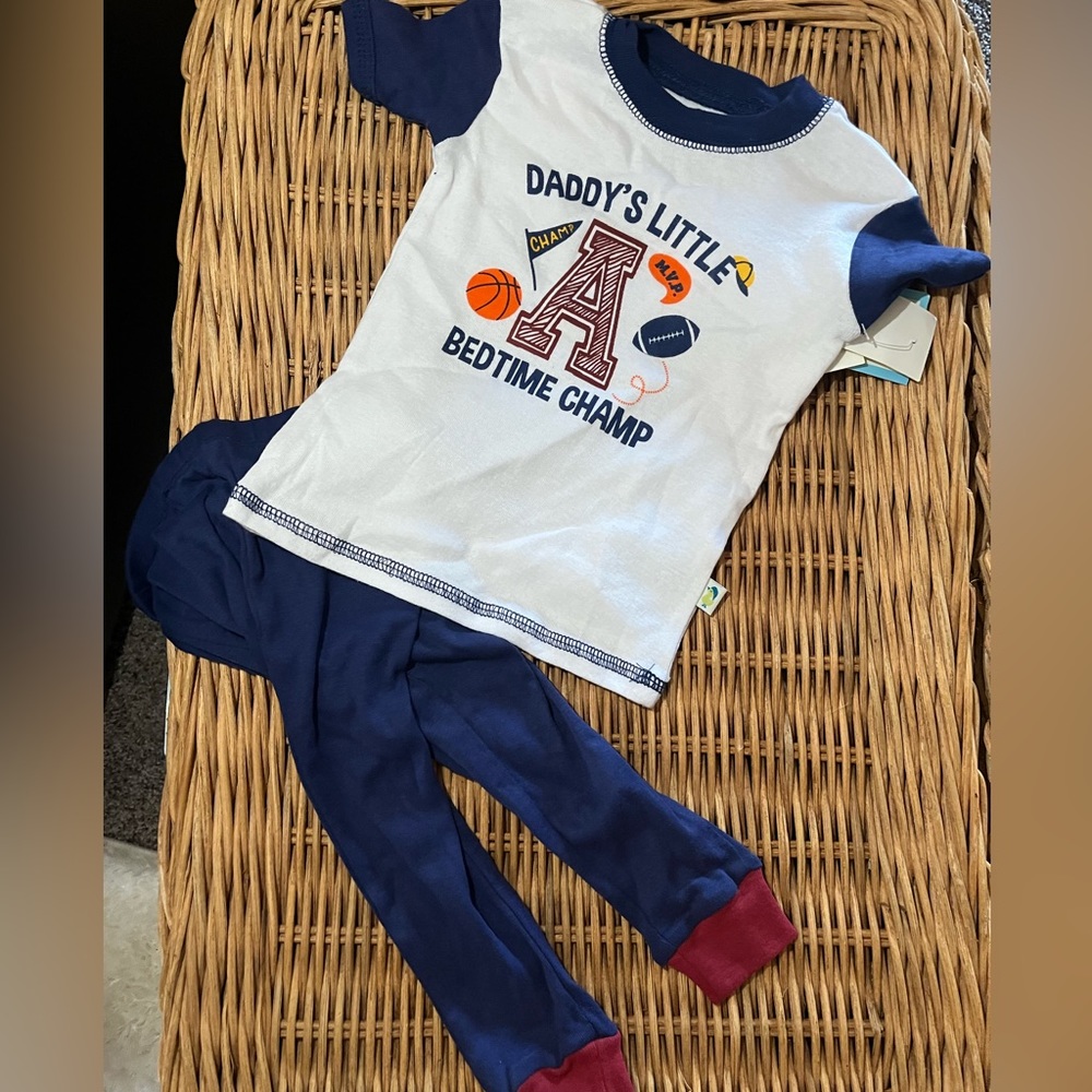 Daddy’s Lil Athlete in 2-piece pj set. SIZE 18 mo   Navy Blue, White w/maroon